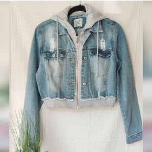 Love Tree Juniors Girls Medium Denim Wash Distressed Cropped Hooded Jacket XL